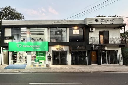 ALQUILO LOCALES COMERCIALES EN YPACARAI, SOBRE RUTA PRINCIPAL MCAL ESTIGARRIBIA