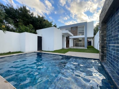 Casa amoblada en alquiler - Urubó Villa Bonita