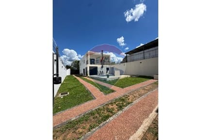 Vendo en Lambare Hermosa Residencia