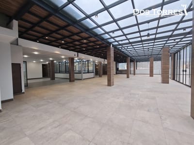 Amplio local comercial en la Heroínas casi Ayacucho