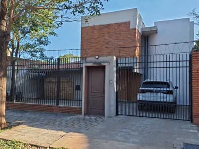 CASA EN VENTA - BARRIO SANTA LIBRADA