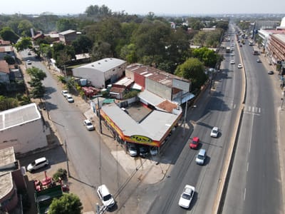 ALQUILO SALÓN COMERCIAL SOBRE MARISCAL ESTIGARRIBIA!!!