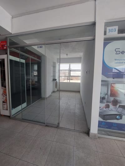 Oficina Centro Comercial Oro Azul Tercer Piso B302