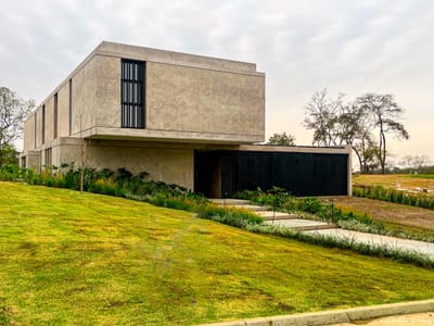 HERMOSA CASA EN VENTA URUBO GOLF MOD. 1 VISTA AL HOYO 6
