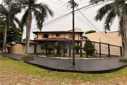 VENDO CASA EN ESQUINA EN LAMBARE SAN RAFAEL