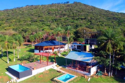 HERMOSA POSADA TURISTICA DE 3 HA EN PARAGUARI  