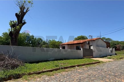 VENTA HERMOSA CASA EN SA LORENZO