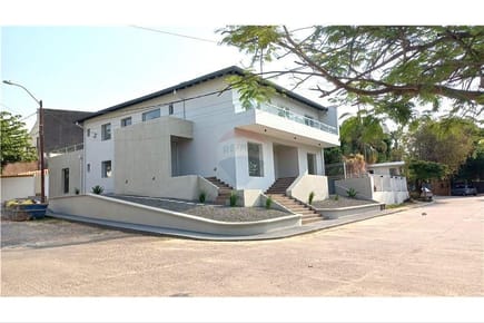 ALQUILO LOCAL COMERCIAL PLANTA ALTA ZONA COLEGIO ASA CARMELITAS