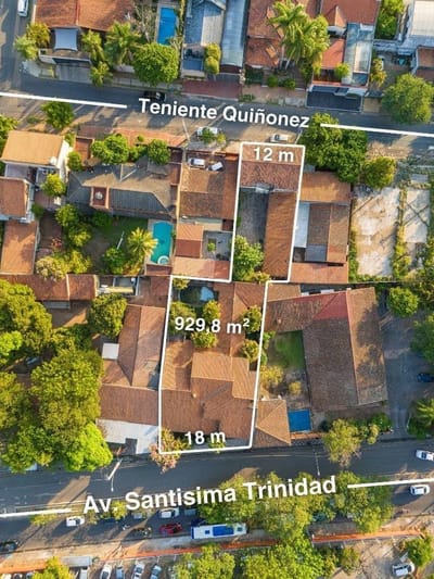 Amplia propiedad sobre Santisima Trinidad