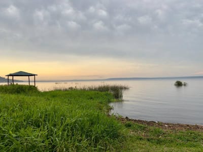 VENDO TERRENO EN SAN BERNARDINO CON SALIDA AL LAGO 