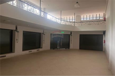 ALQUILO IMPECABLE LOCAL COMERCIAL!!!