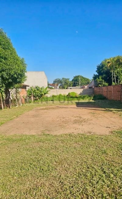 Terreno en Luque Mora Cue