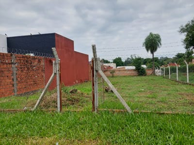 Vendo terreno 360 m2. San Lorenzo. Cod AC