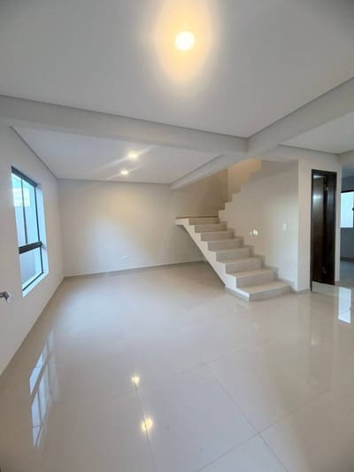 Casa Dúplex en Venta - Zona Superseis, Lambaré