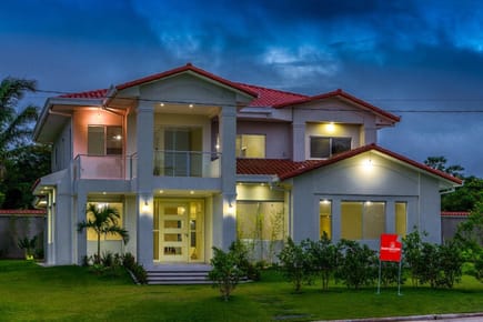 URUBO GOLF - CASA EN VENTA