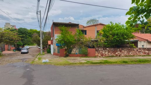 VENDO TERRENO EN ESQUINA EN BO. MBURUKUYA 