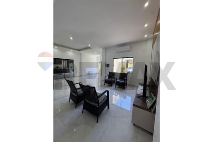Casa - Alquiler - Encarnación, Paraguay
