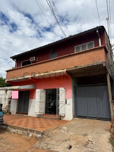 Excelente propiedad en venta a 50 m de Av. Libertad – Barrio Laurelty, Luque