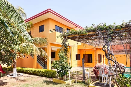 CASA EN VENTA DE 2 PLANTAS-LOS MILAGROS