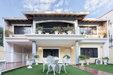 EN VENTA RESIDENCIA CON PISCINA | EN SAN LORENZO 