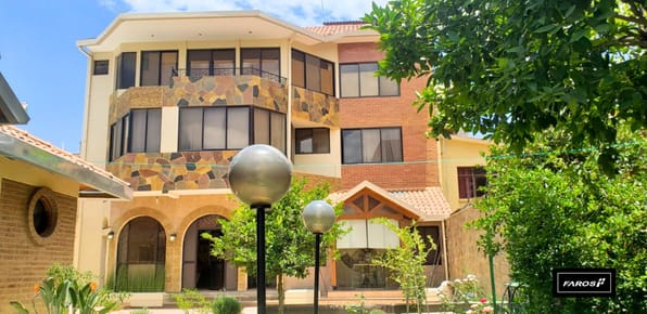 Residencia Colercial En Venta Quillacollo