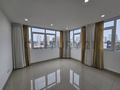 SE ALQUILA LOCAL COMERCIAL EN SAN ISIDRO