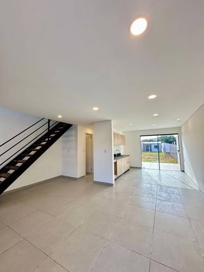EN VENTA DUPLEX A ESTRENAR EN 1ER BARRIO DE LUQUE - ID 47077