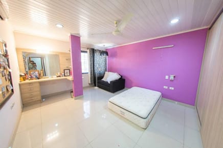 VENDO RESIDENCIA EN FERNANDO DE LA MORA ZONA SUR