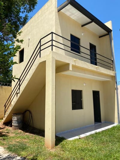 VENDO UNA PROPIEDAD CON 10 DEPARTAMENTOS EN YTORORÓ