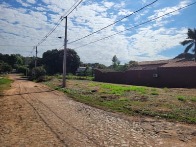 En venta terreno en esquina Villa Amelia 