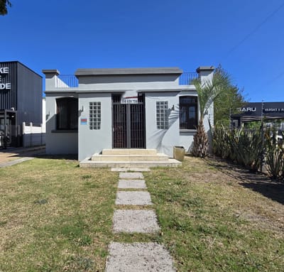 INVERSORES HERMOSA CASA CON RENTA CNO CARR Y LANCASTERIANA