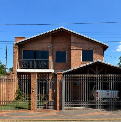ALQUILO HERMOSA Y AMPLIA CASA ZONA EJE CORPORATIVO DE ASUNCION
