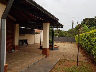 En venta casa de 3 habitaciones en Capiatá