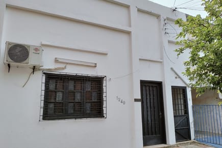 Casa-Alquiler-Brasil e/Ana Diaz y Rodriguez de Francia, Pettirossi, Asunción