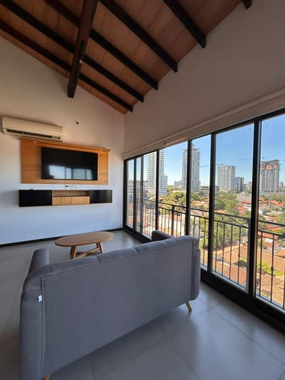 VENDO DEPARTAMENTO AMOBLADO DE 2 DORMITORIOS – ZONA SHOPPING DEL SOL