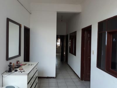 CASA EN VENTA A DOS CUADRAS DEL 2DO ANILLO