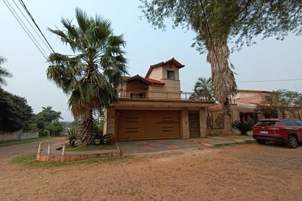 CASA EN VENTA EN SAN LORENZO