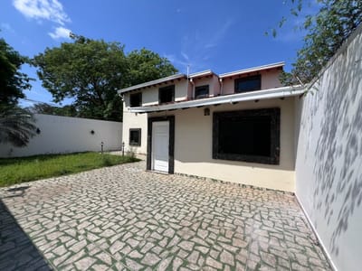Alquilo Casa 4 Dorms. - San Lorenzo