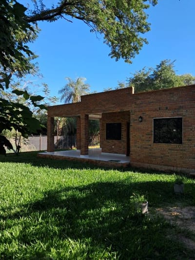 SE VENDE CASA DE DOS DORMITORIOS - SAN BERNARDINO
