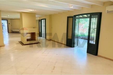 Casa en Venta en Barrio Mburucuyá – Confort, Ubicación y Calidad de Vida