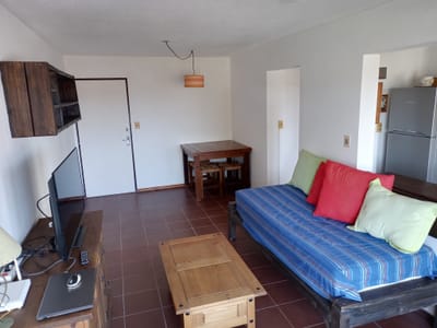 Venta De Apartamento De Dos Dormitorios En Centro De Maldonado!