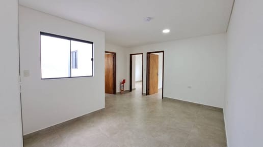 EN VENTA DUPLEX CERCA DEL YATCH Y AV PERON