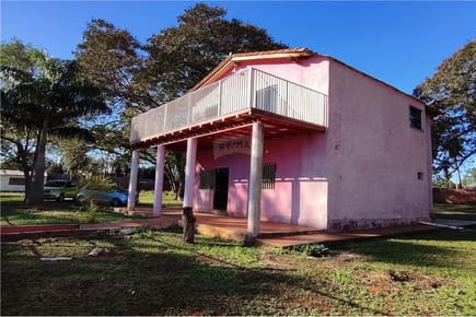 VENDO RESIDENCIA EN AREGUA