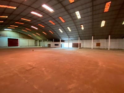 Galpón de 1,900m2 sobre Carretera Santa Cruz - Warnes
