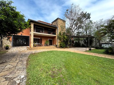 VENDO RESIDENCIA SEMIAMOBLADA EN SAN BERNARDINO
