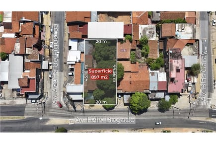 VENDO CASA   A REFACCIONAR SOBRE AVDA FELIX BOGADO