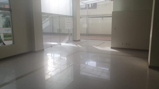 Local Comercial en venta en Calacoto ideal para todo tipo de negocio