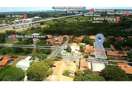 VENDO AMPLIA PROPIEDAD PRIMER BARRIO DE LUQUE
