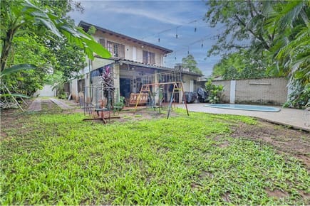 En venta hermosa casa en Asuncion, zona Mbocayaty