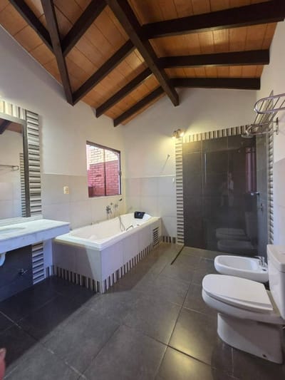 RESIDENCIA EN VENTA BARRIO MCAL. ESTIGARRIBIA